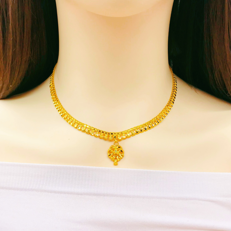 916 Gold Heart Design Necklace with Dangle Bombay Pendant