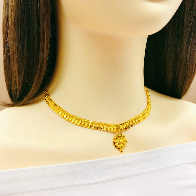 916 Gold Manga Design Necklace with Dangle Bombay Pendant