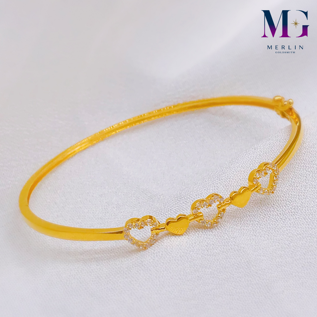 Gold 2025 heart bangle