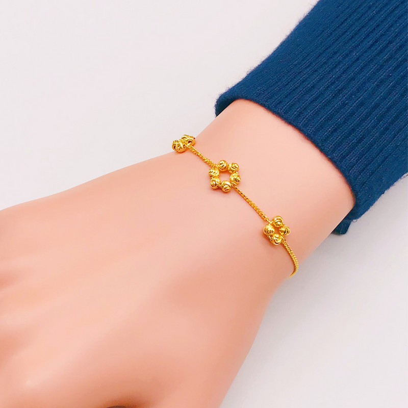 916 Gold Three Beaded Flower Bracelet