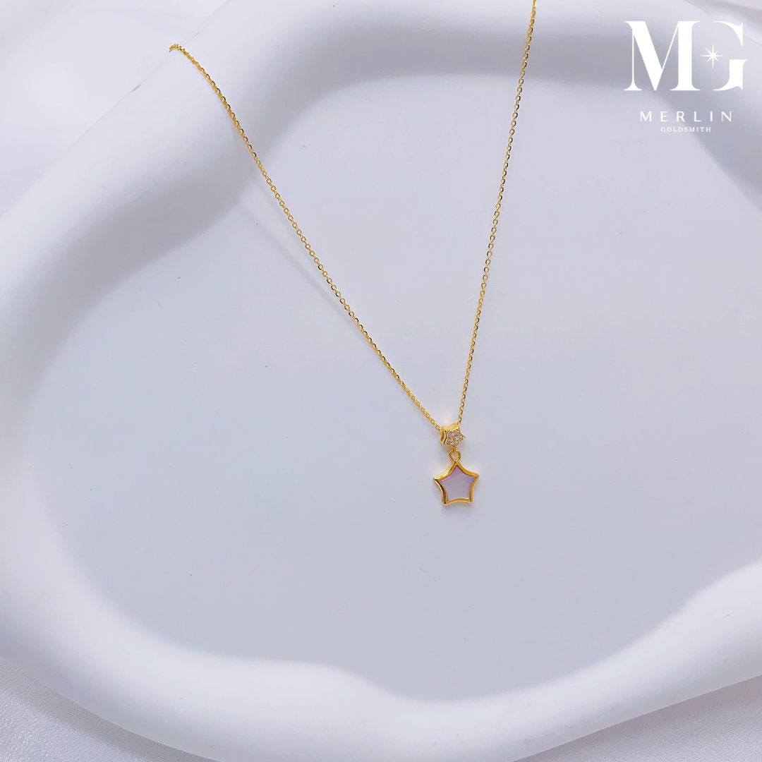 Christmas shop star necklace