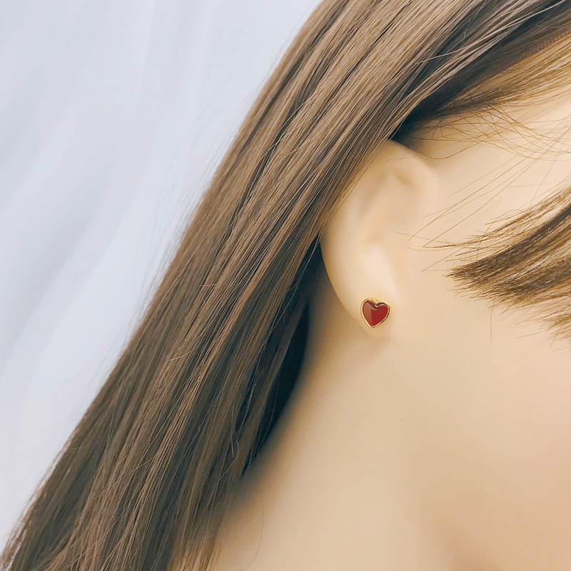 916 Gold Heart Stud Earrings (Gorgeous Red)