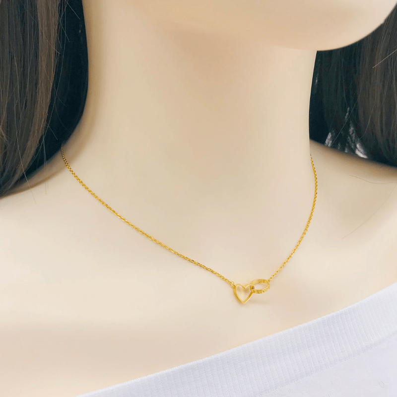 916 Gold Interlocking Heart Necklace