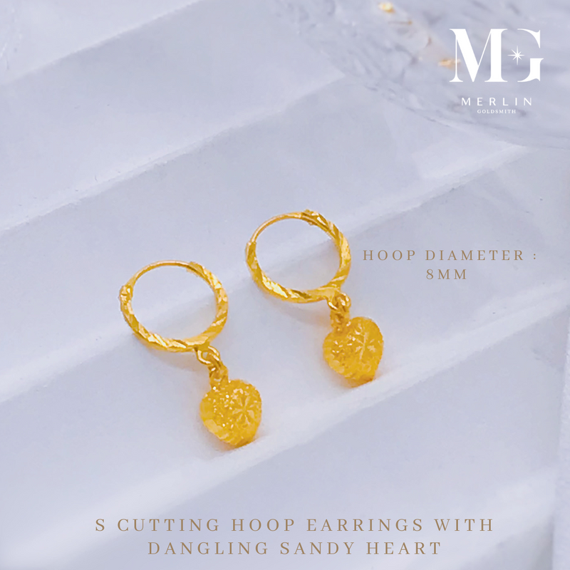 916 Gold (8mm) S Cutting Hoop Earrings with Dangling Sandy Heart