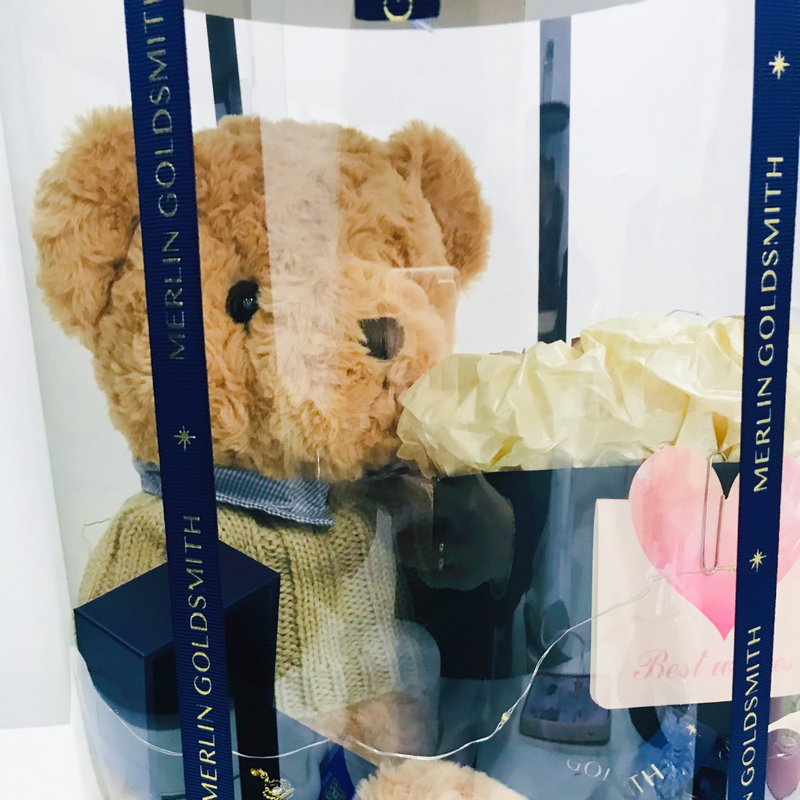 Merlin Goldsmith Eternal Love Valentine Gift Set: Bear & Scented Blooms