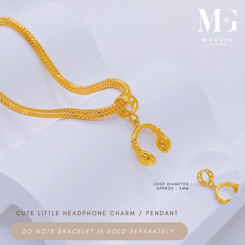 916 Gold Cute Little Headphone Charm / Pendant