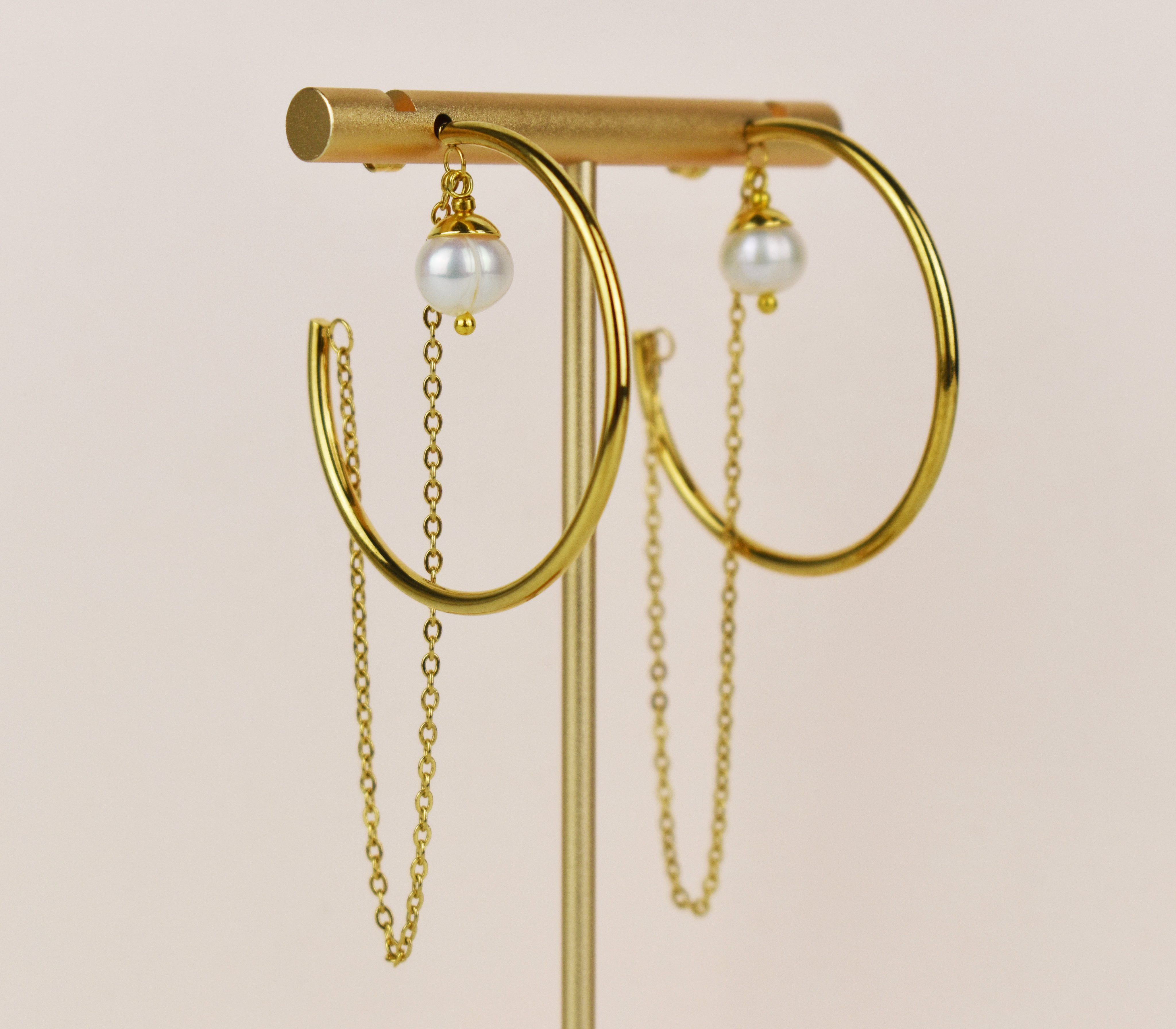 dangling earrings