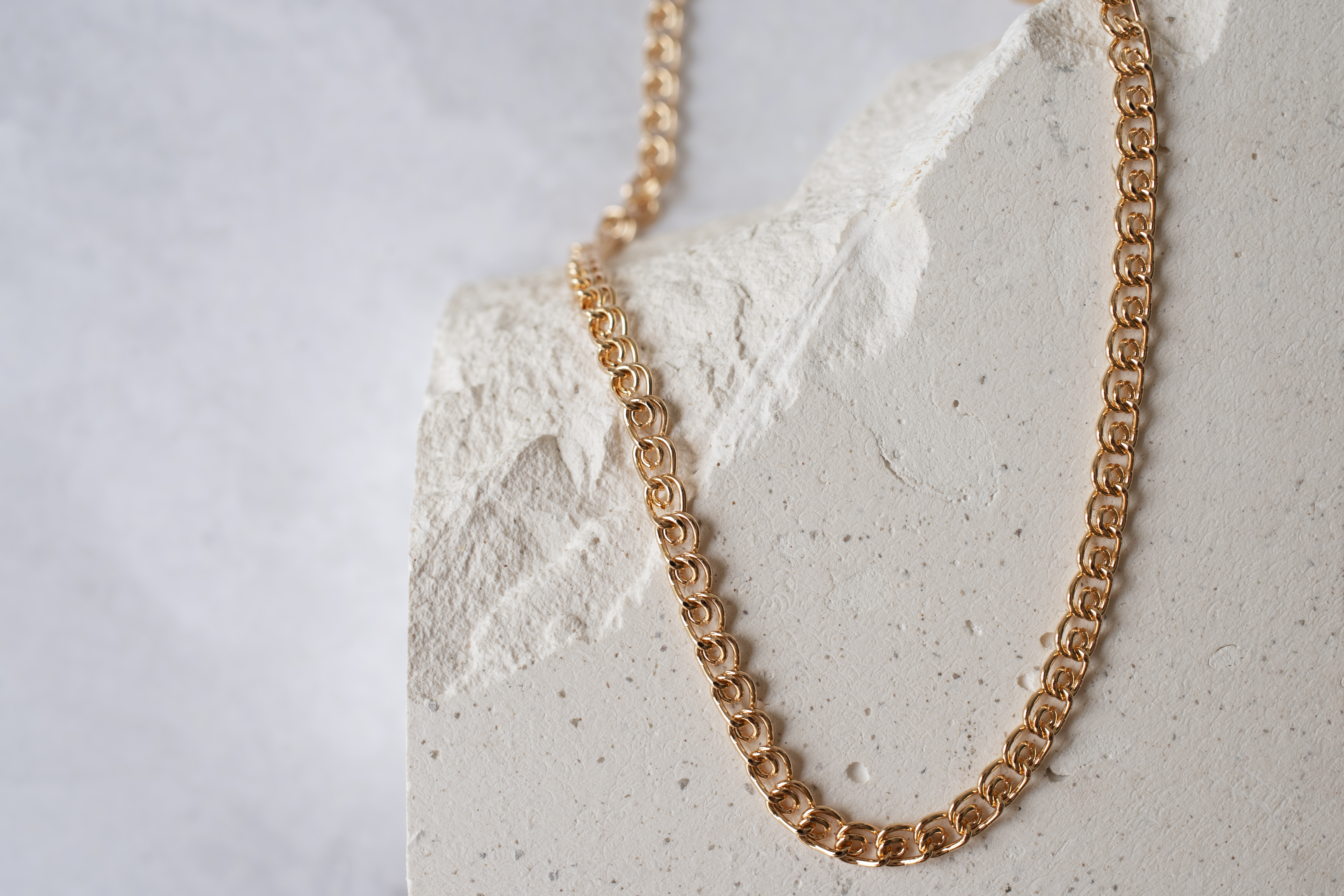 Tips for Choosing Your Wedding Gold Necklace Design 