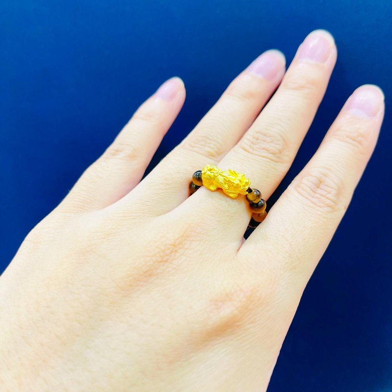 [ONLINE EXCLUSIVE] 999 Pure Gold Lucky Pixiu Paired with 4mm Tiger Eye Beads Ring