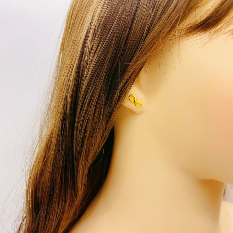 916 Gold Infinity Stud Earrings