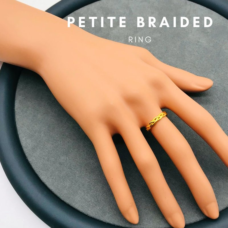 916 Gold Petite Braided Ring