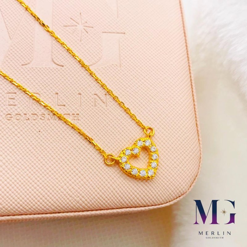 916 Gold Sparkling Heart Necklace