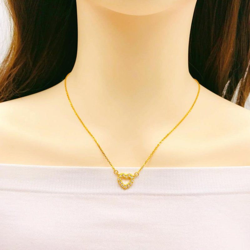 916 Gold Sparkling Heart Necklace