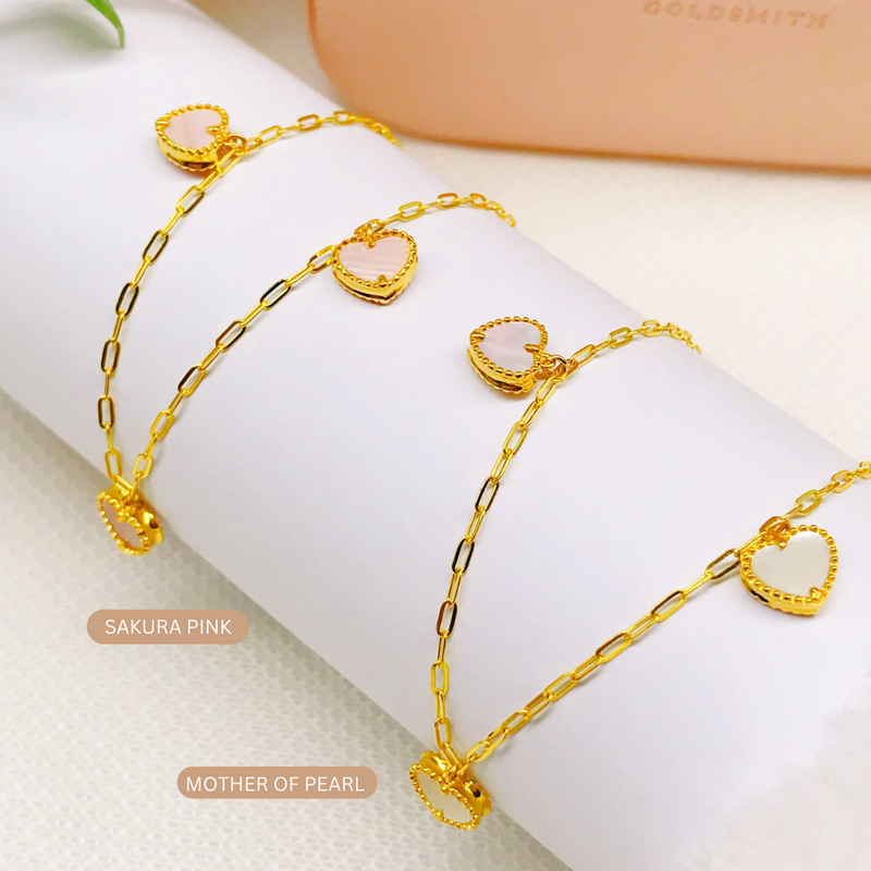 916 Gold Ginnie Series - Dangle Three Heart Bracelet (Sakura Pink / Mother Of Pearl)