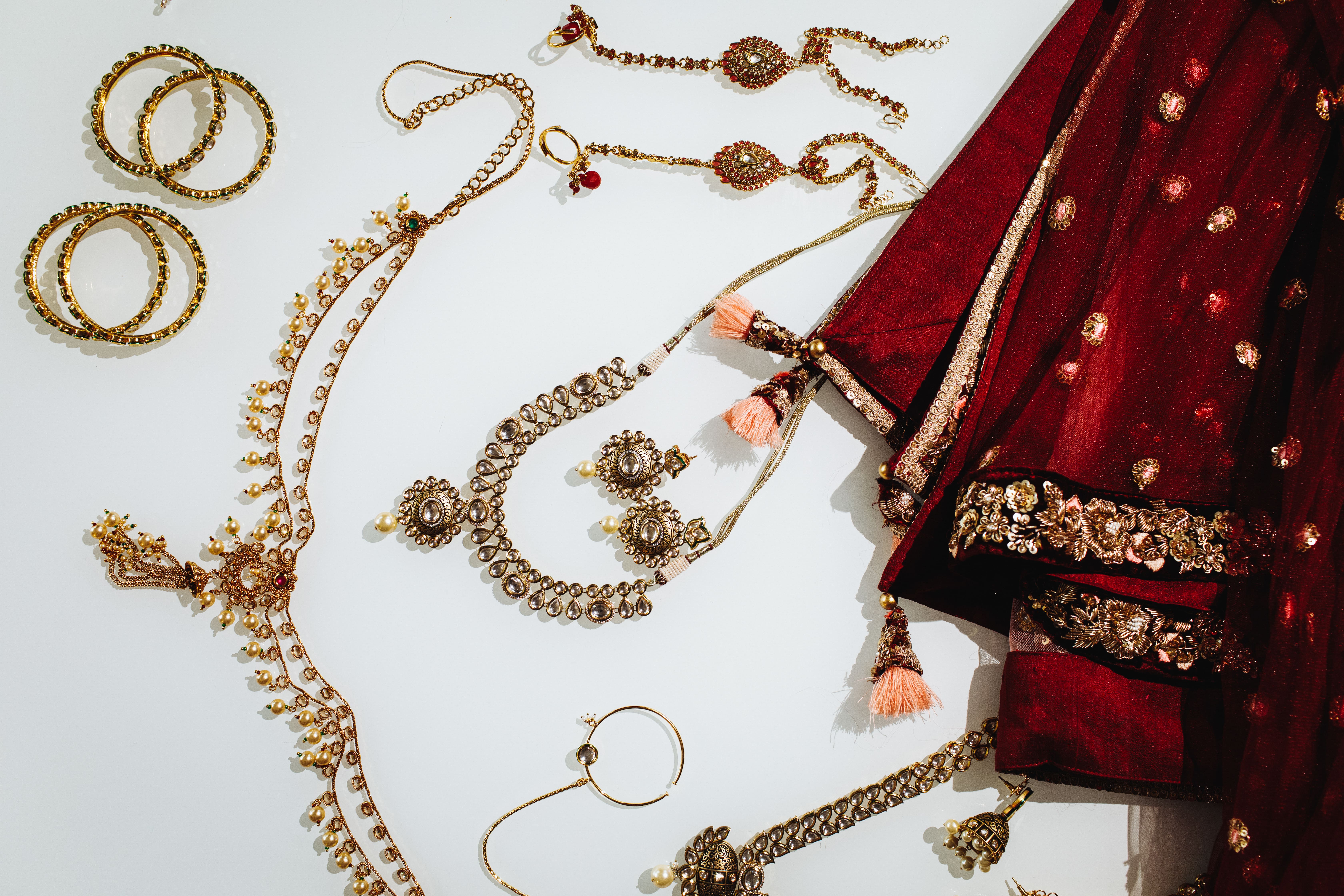 benefits of wearing gold
